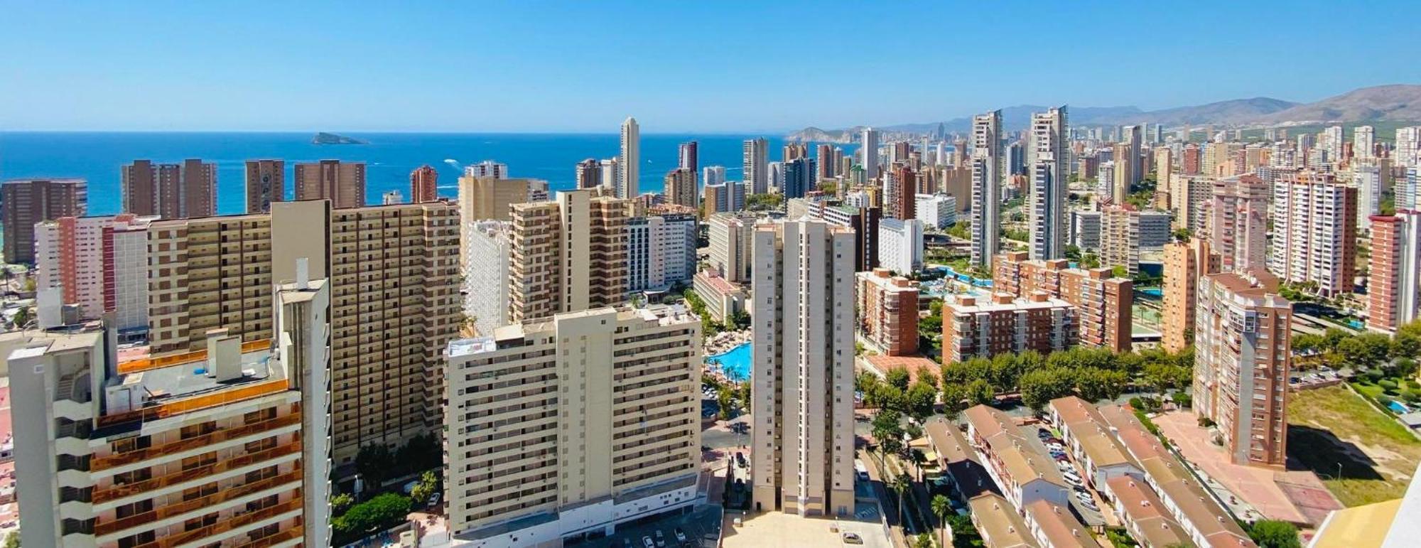 2 Bedroom Comfort With Airconditioning - Max 6 Guests Benidorm